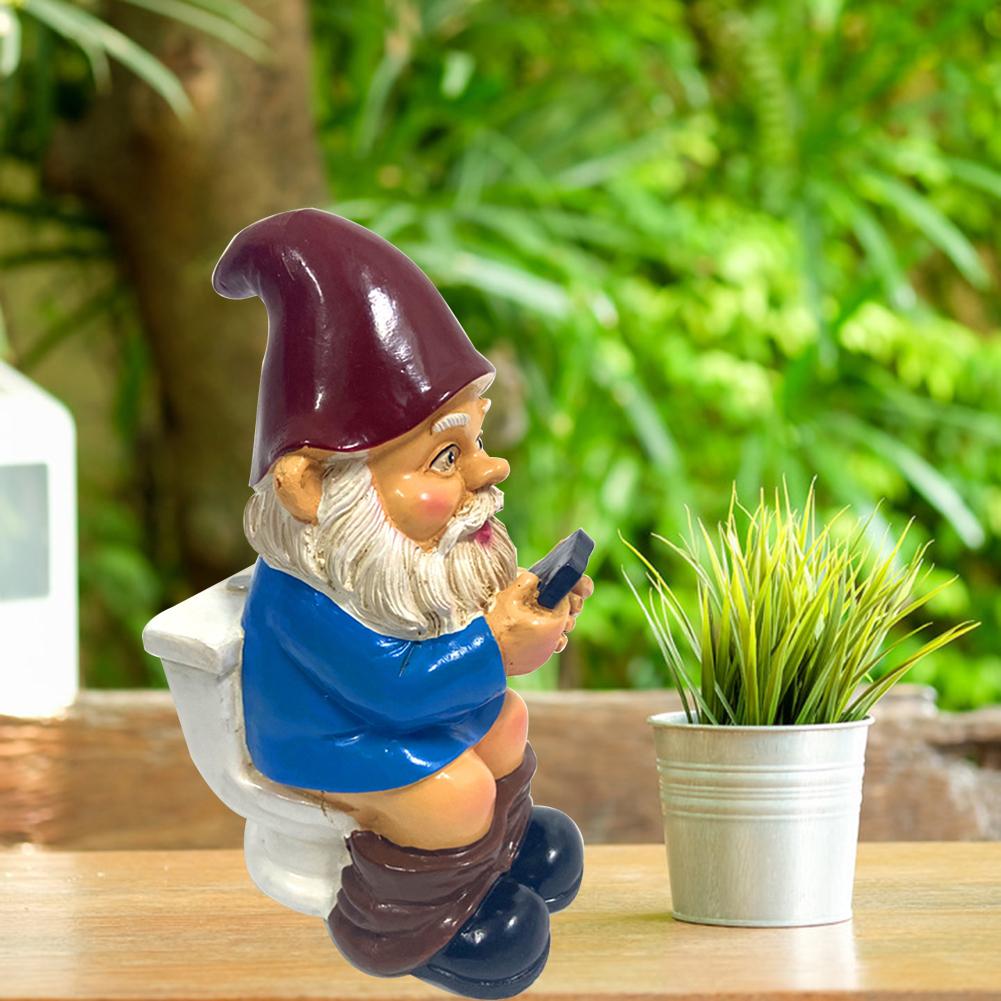3D Dwarf Toilet Play Phone Statue Naughty Garden Gnome Figurines Decoration Mini Resin Doll Statue Crafts Garden Lawn Yard Decor