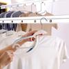 Non-slip, traceless clothes hanger – prevents shoulder marks, ideal for drying and organizing in wardrobe.
