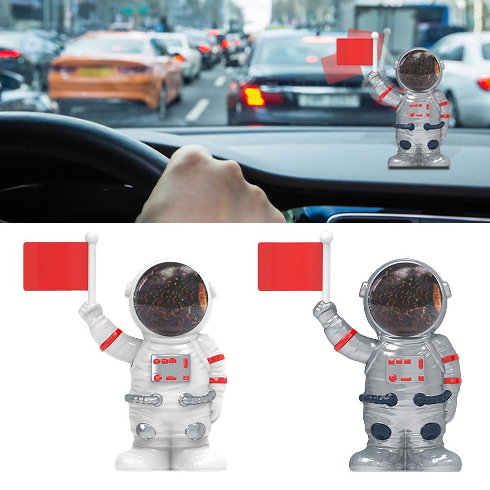 Солнечная батарея мультфильм астронавт форма куклы автомобильный орнамент маятник анимированная кукла автомобильная приборная панель украшения автомобильные аксессуары