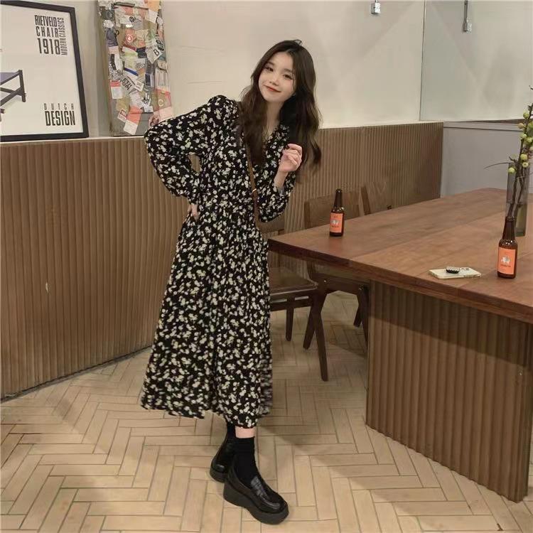 Женское платье 2024 года с V-образным вырезом, цветочным ретро-принтом, в французском стиле, для чаепития - Коллекция Осень/Зима