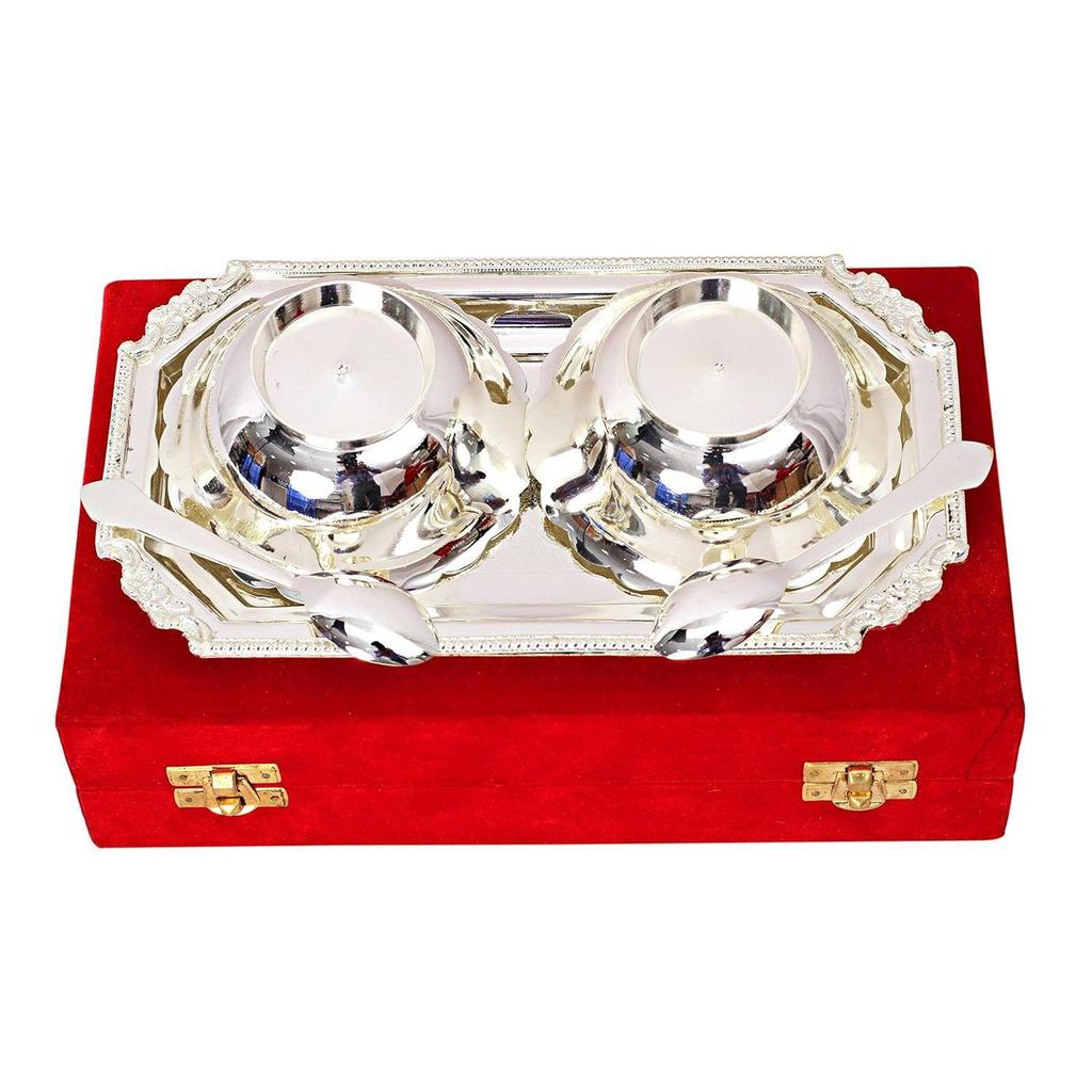 Embossed Leaf Design Curved Silver Plated Set Of 2 Bowl With 2 Spoon & 1 Tray, Serveware Decorative Gift Set, 57 Ml