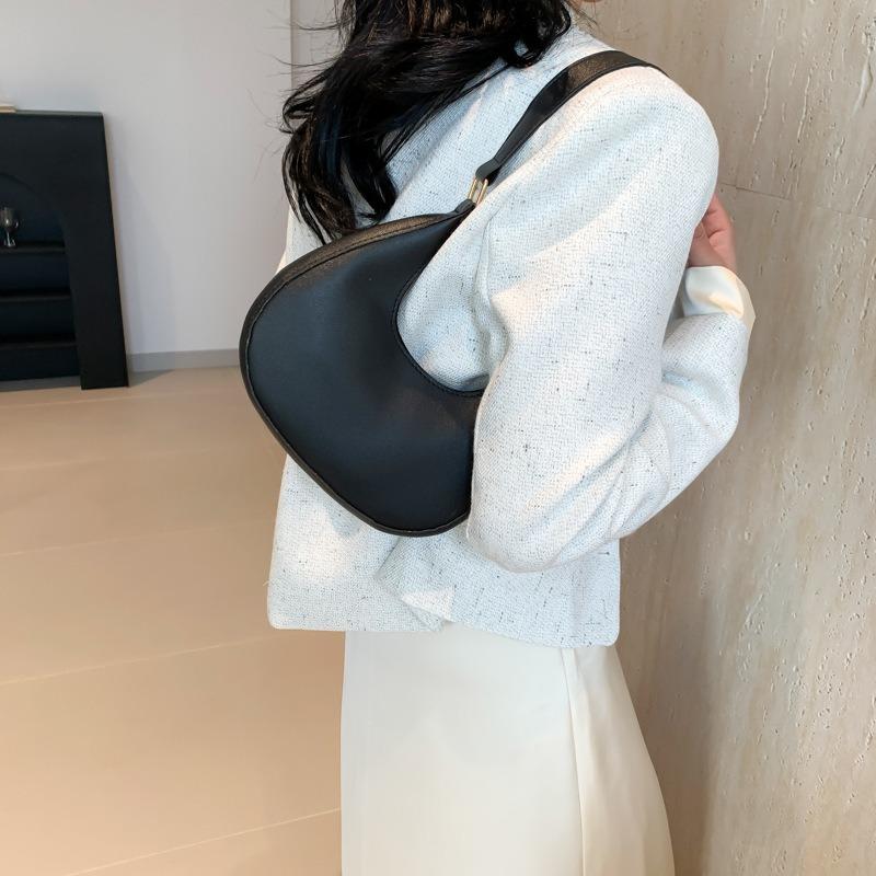 Trend Fashion Shoulder Bag Simple Casual Underarm Bag Women's Spring Popular New Simple Casual Bag Women