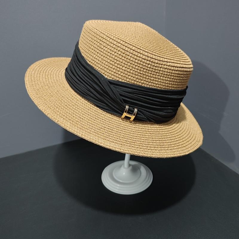 New Hat Summer Beach Sun Hat Women's Beach Sunscreen Hat Holiday Small Fresh Straw Hat Versatile Shade Top Hat
