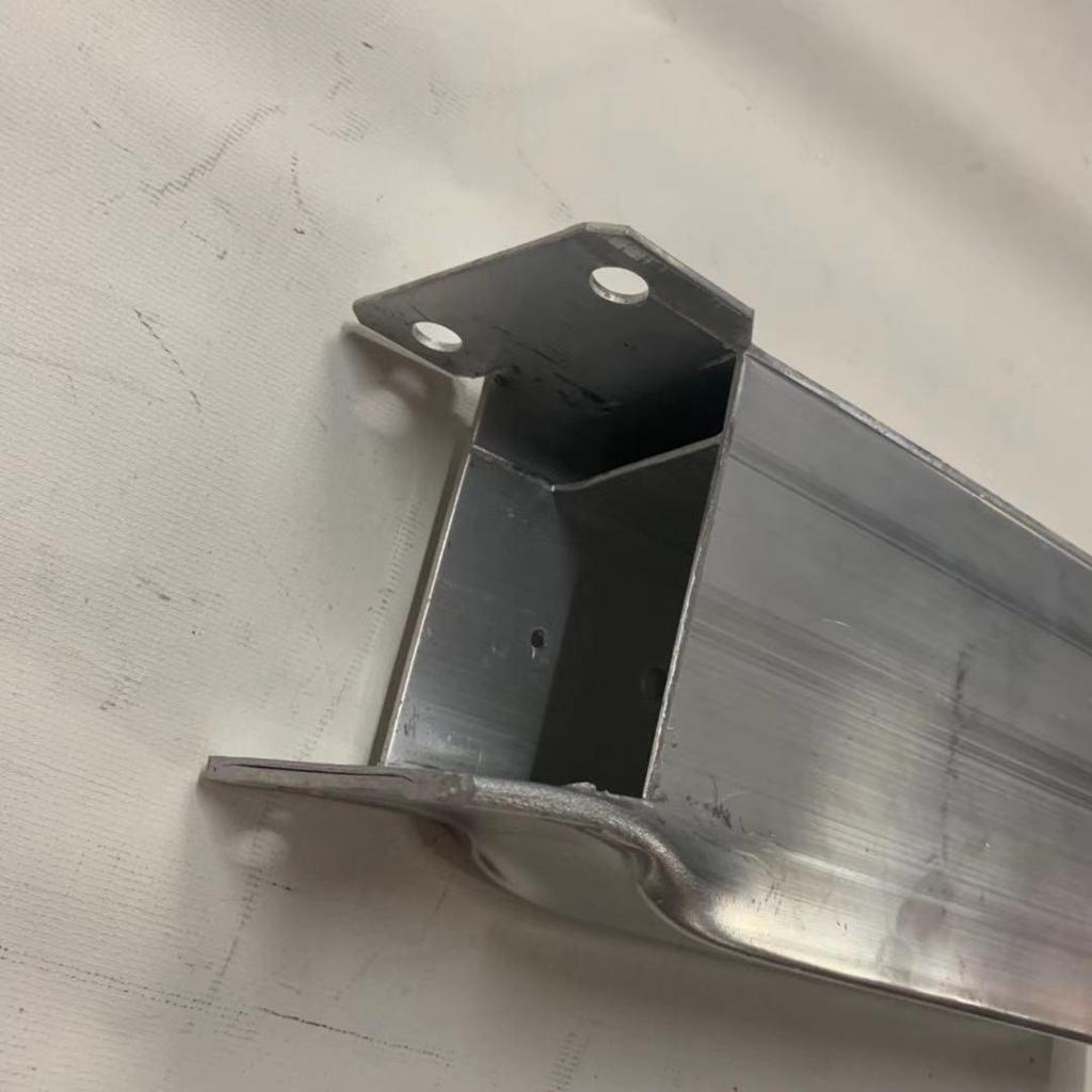 Mercedes-Benz W246 Передний бампер и кронштейн радиаторной рамы (Деталь №2466260088)