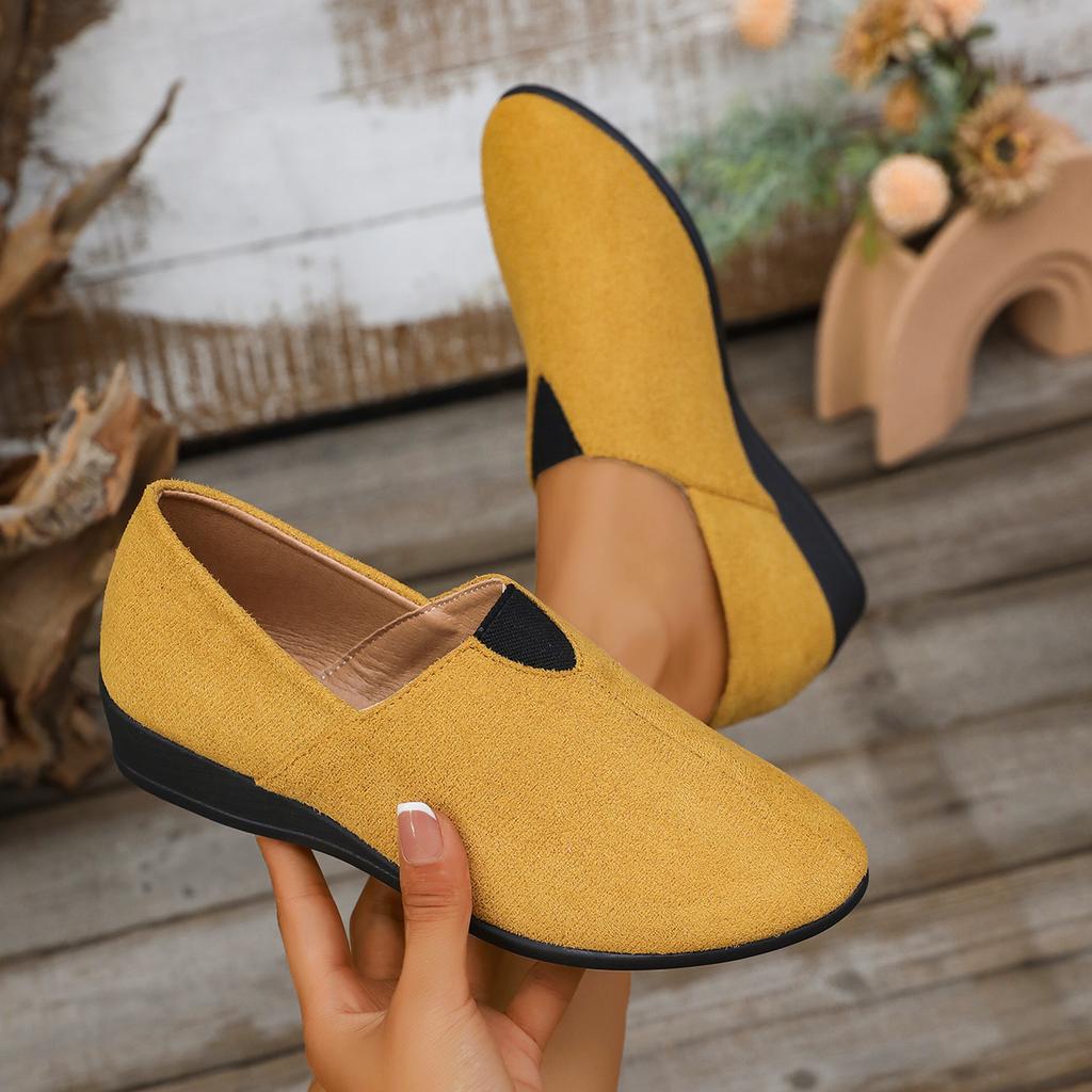 Fashion 2025 Summer Women Slip-On Flats Shoes Breathable Casual Loafers Fashionable Old Cloth Round Toe Sneakers Women Zapatos De Mujer