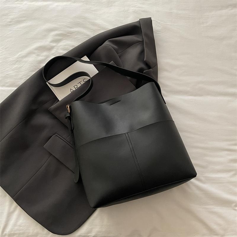 Сумка-ведро большой вместимости, женская сумка, ретро-мода, универсальная на плечо, сумка-мессенджер, осенняя нишевая, высококлассная сумка-тоут