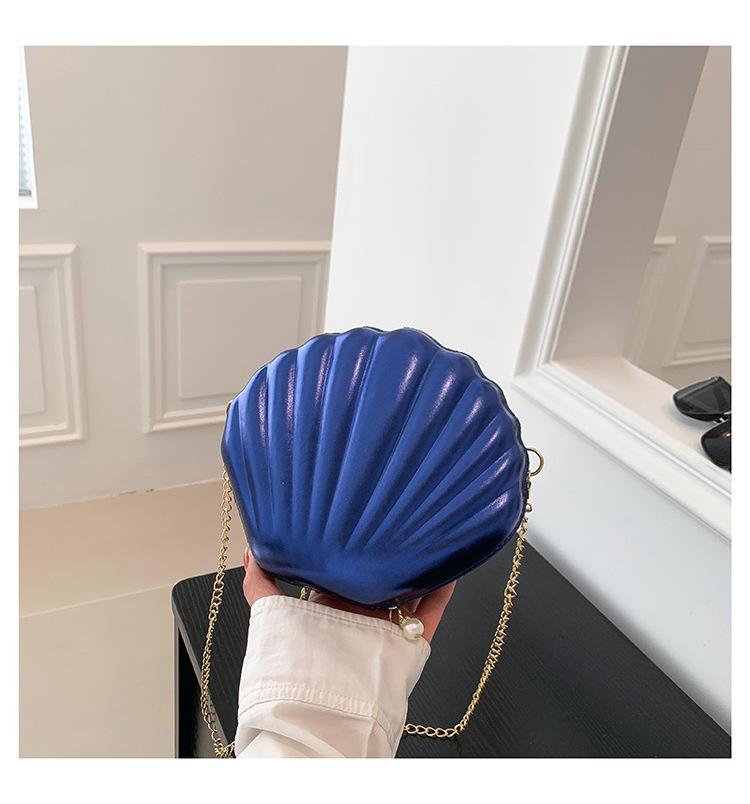 Простая сумка-ракушка 2025 новая женская мода инс текстура тренд цепочка кроссбоди маленькая сумка лакированная кожа фестоны