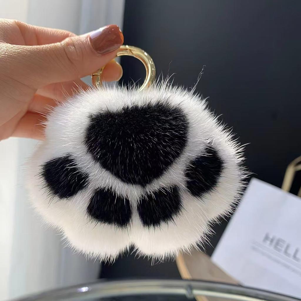 Lovely Cat Paw Faux Fur Keychain Charm Fashion Plush Bear Paw Car Key Chain Bag Pendant Keyrings Party Favor