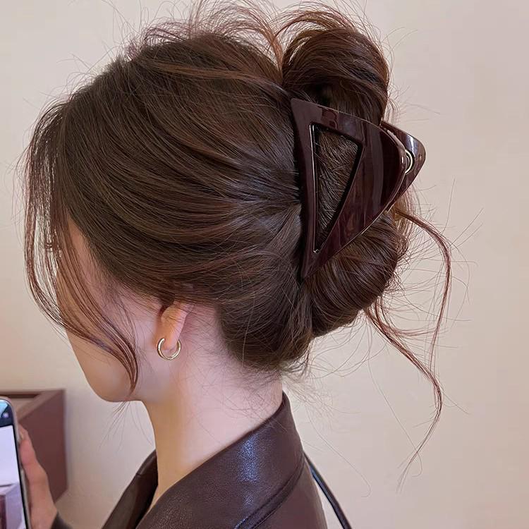 Шоколадно-коричневый высококлассный зажим-краб для волос, зажим-акула для женщин - новый аксессуар для волос 2025