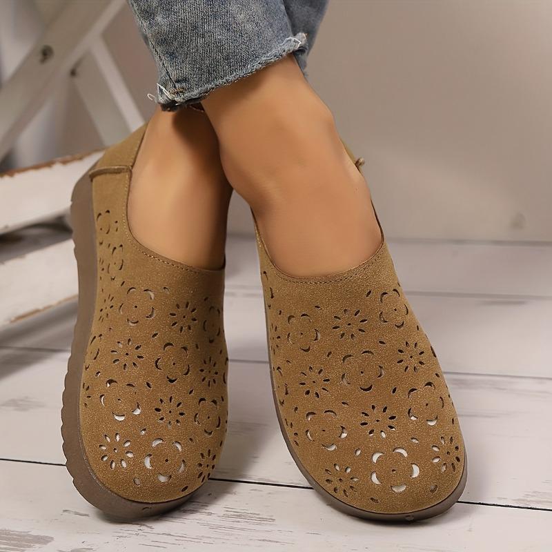 Женские дышащие сетчатые слипоны - Легкая повседневная обувь с мягкой подошвой, перфорированным дизайном для комфорта в течение всего дня, верх из бежевой ПУ кожи