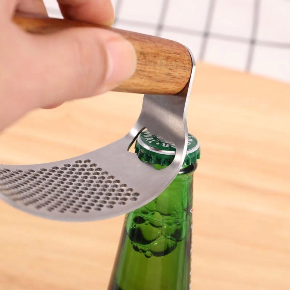 Stainless Steel Garlic Presse Manual Honeycomb Design Garlic Mincer Ergonomic Design Wooden Handle Garlic Crusher for Ginger