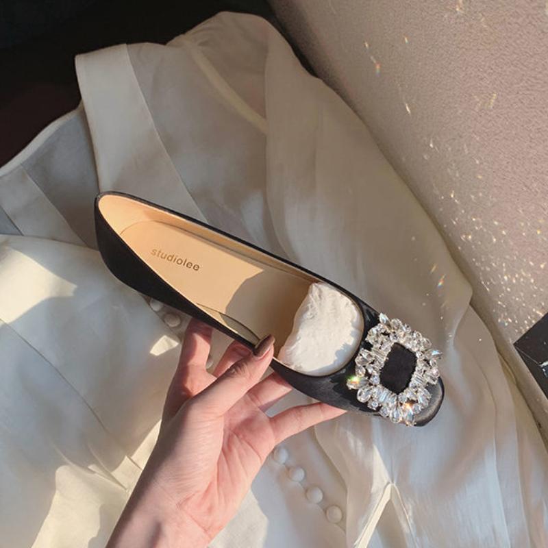 Модные квадратные балетки со стразами и пряжками для женщин, мокасины с закрытым носком, элегантные женские свадебные туфли, лоферы