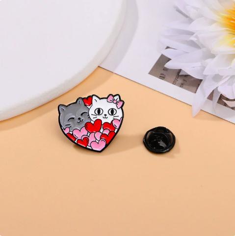 Romantic confession cartoon cup, cat brooch, cute pink hearted little cat cluster for couples' clothes, bags and cartoon badges