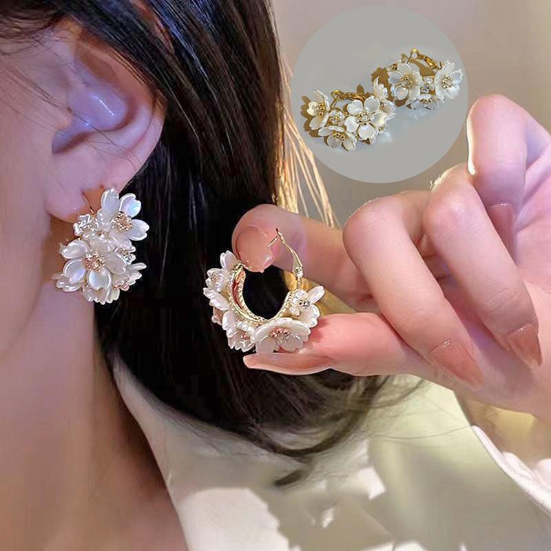 1Pair Exquisite Flower Splicing Earrings Temperament Simple Jewelry