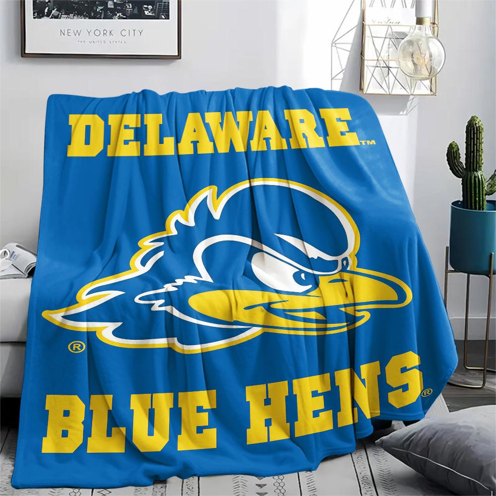 Delaware Fightin' Blue Hens Print Flannel Blanket High Quality Warm Comfortable Cover for All Seasons Perfect for Gifts Home Decor