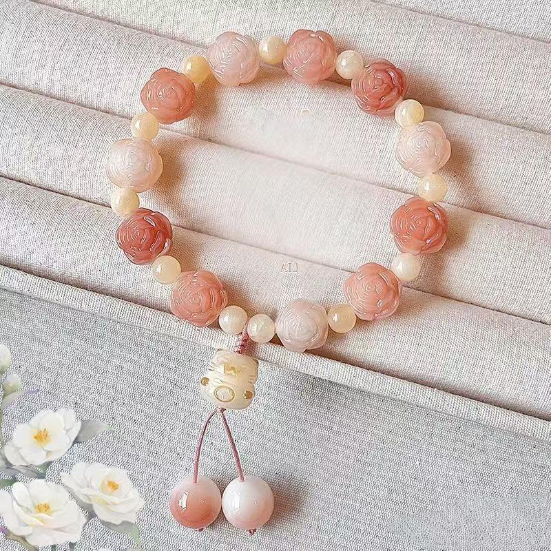 Браслет из бусин с лотосом и кошкой удачи: Стильный подарок для девушек
