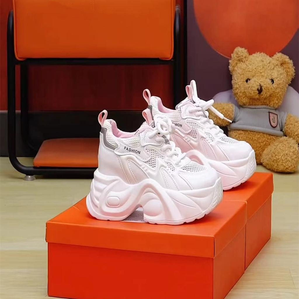 Осенне-зимние новые женские ботинки на толстой подошве с высоким верхом, каблук-танкетка см, удобные, универсальные, водонепроницаемые, туфли-папа, женские, черные