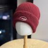 Шерстяная шапка с вышивкой букв для женщин в корейском стиле, теплая, для осени и зимы, для большого обхвата головы, с защитой ушей, вязаная шапка для мужчин