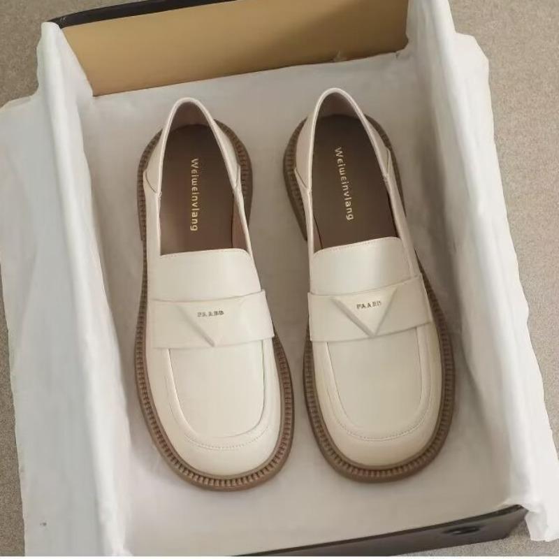 Мягкая подошва Мягкая поверхность Плоские туфли для женщин Черный Большие Летние Новые Круглые Носки Низкий Каблук Британский Повседневный Маленький Кожаные Туфли