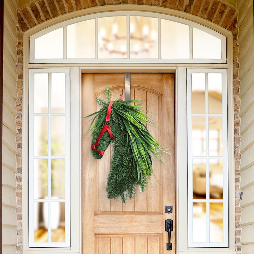 Outdoor Holiday Wreath Holiday Horse Decoration Rustic Horse Head Wreath with Artificial Pine Branches Ribbon Farmhouse Front
