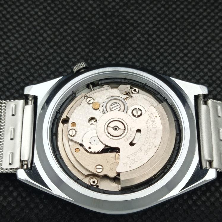 ВОССТАНОВЛЕННЫЕ ВИНТАЖНЫЕ SEIKO 5 AUTO 7009A ЯПОНИЯ МУЖСКИЕ D/D КРАСНЫЕ ЧАСЫ 610b-a318050-9 SKU610b-a318050