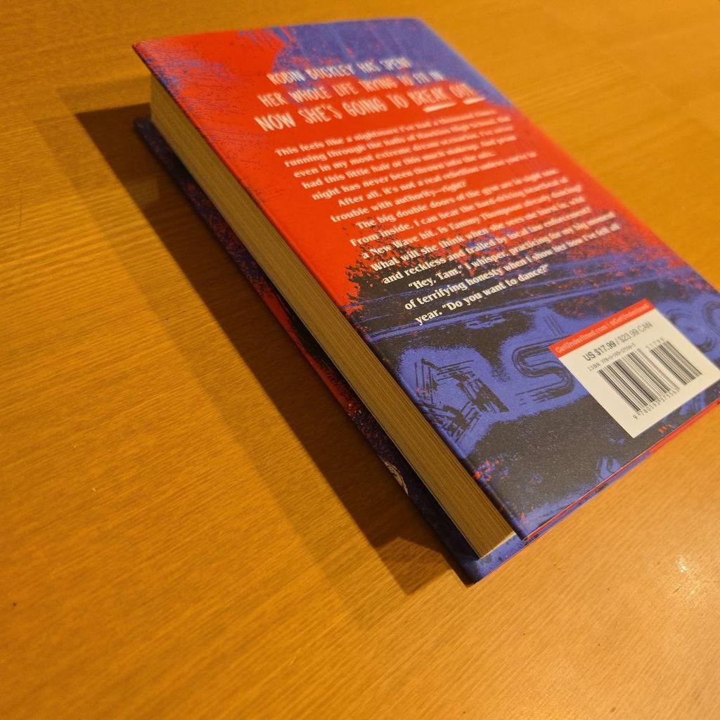 [Б/У] Очень странные дела Робин книги