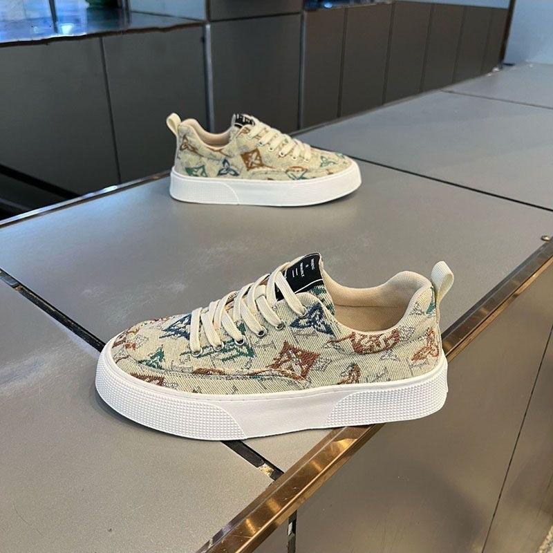 New Men's Shoes Summer Breathable Ethnic Style Canvas Shoes Platform Sports Casual Shoes Trend Low Top Board Shoes Men