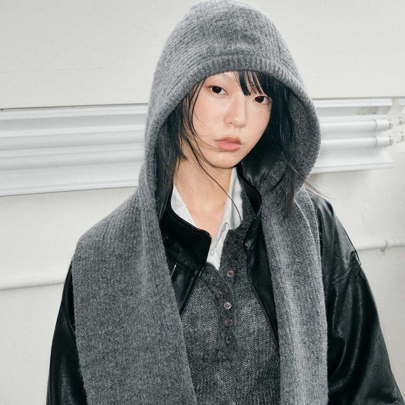 1pc Women Hooded Scarf Cape Balaclava Hat,outdoor Winter Warm Knit Wrap-Around Neck Warmer,Suitable for Daily Wear,vacation