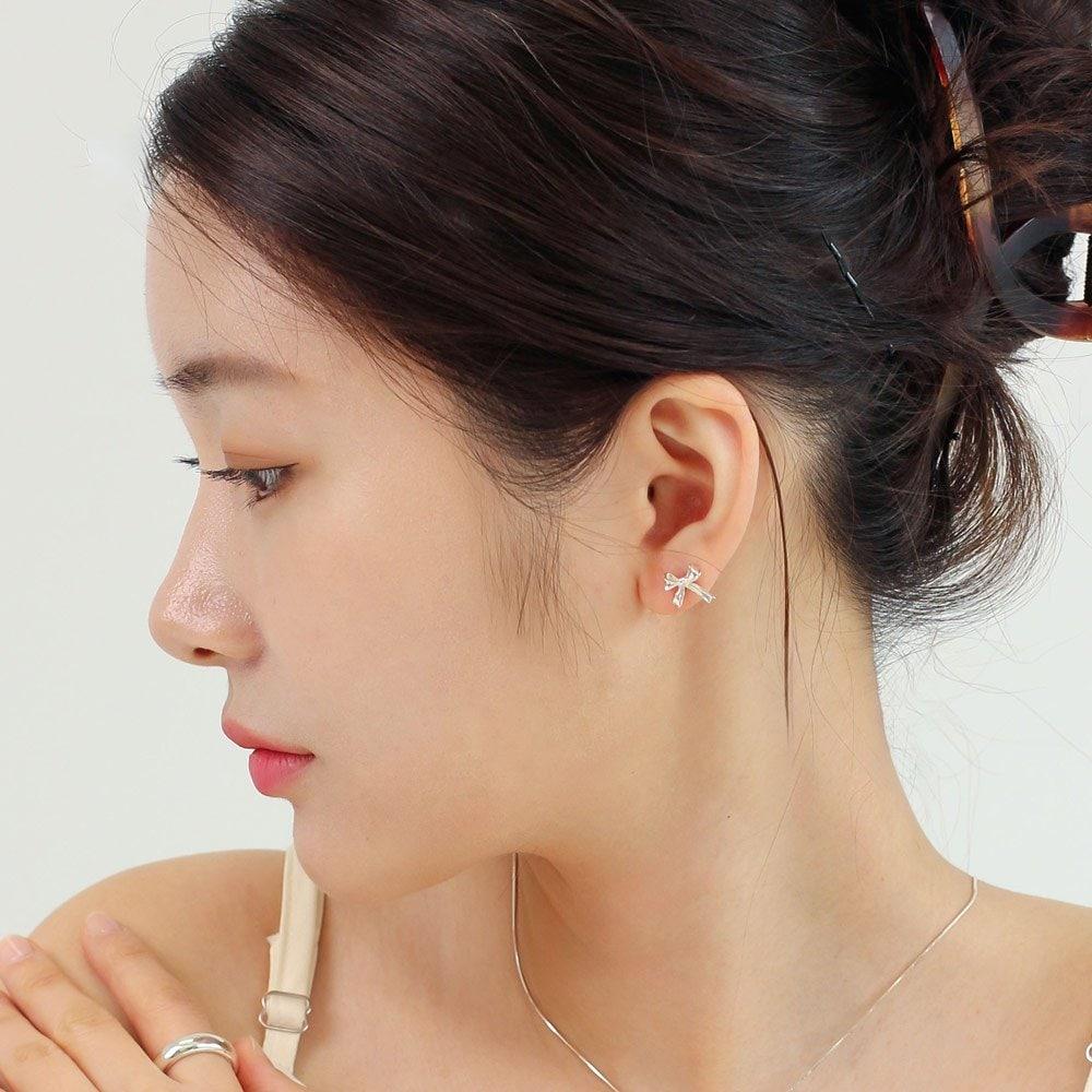 [Tandy] Tanndy Silver 925 Ribbon Earrings Tde302