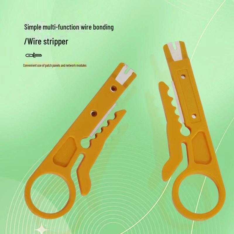 Набор инструментов для зачистки и обжима проводов: В комплект входят небольшие плоскогубцы, нож и обжимной инструмент для сетевого кабеля.