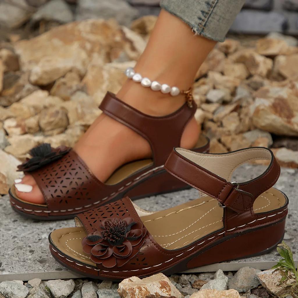 Fashion Ladies Sandals Fashion Flower Wedge Slope Heel Sandals Summer Casual Solid Colour Breathable Flip Flops Sandals Beach Shoes