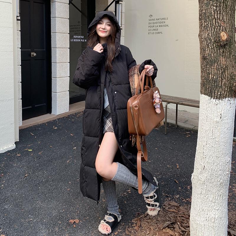 Большое стеганое пуховое пальто с хлопковой подкладкой женское длинное зимнее европейское исполнение свободное пальто с капюшоном из хлопка утолщенное пальто