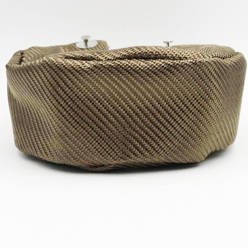 Прилегающее термоодеяло для выхлопной системы уменьшает турболаг и увеличивает время раскрутки турбины, при этом значительно снижая температуру под капотом.. Отличный Тепловой B