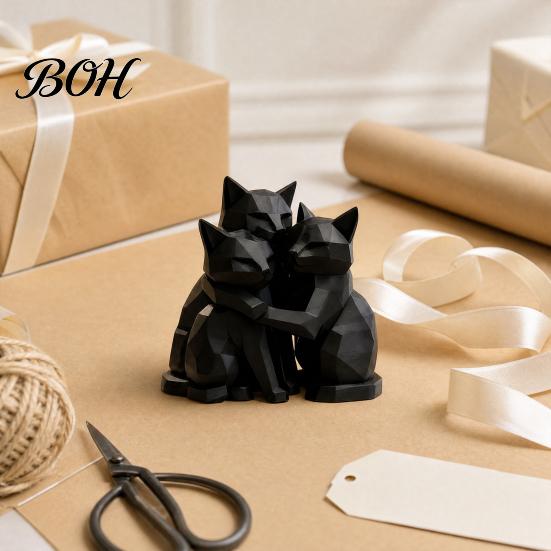 Animal Shape Sculpture 3D Printed Black Cat Figurine, Three Hugging Geometric Statue, Artistic Modern for Home Office Bookshelf Statue