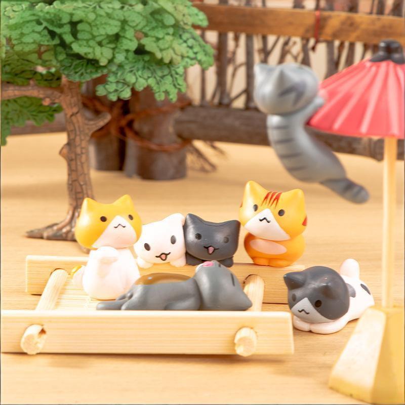 6Pcs Cute Mini Cartoon Cat Ornaments, Car Screen Edge Decoration, Cat Micro Landscape Model Cute Car Accessories Gifts