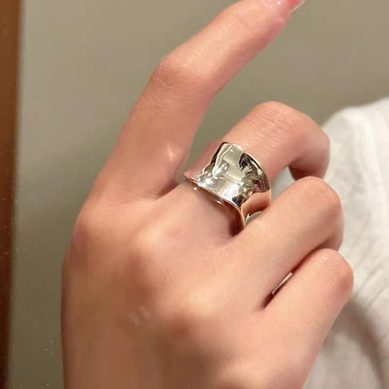 Цветочное кольцо из стерлингового серебра для женщин - Высококачественный дизайн с открытым соединением для осени/зимы