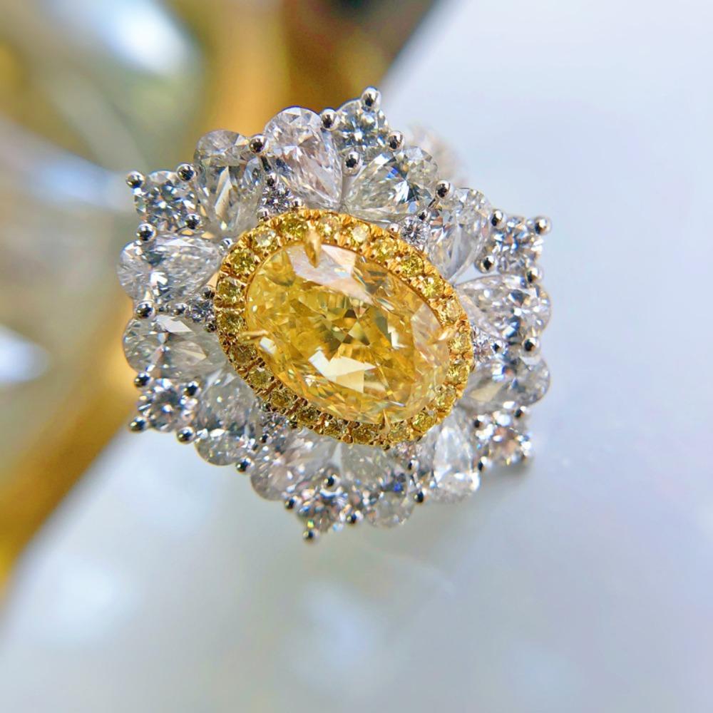 Luxury Synthetic Asscher Cut Yellow Diamond Ring for Women Big Pigeon Egg Design Fashion Jewelry
