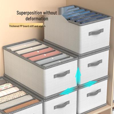 Складной вместительный кофр для хранения одежды с органайзером-ящиком