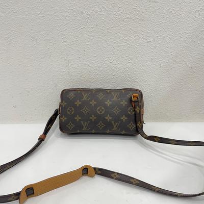 [Б/У] Иконичная Классическая Сумка через плечо с принтом Monogram на холсте с кожаной отделкой - Хорошее состояние #1A0K2IO