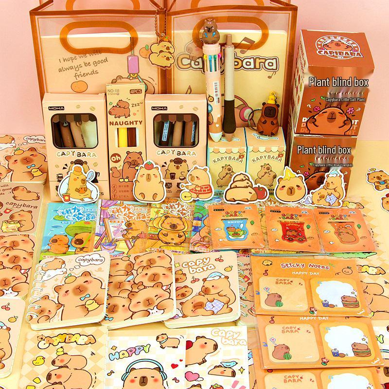 Набор канцелярских принадлежностей с капибарой: Слепая коробка для детей - Набор школьных принадлежностей