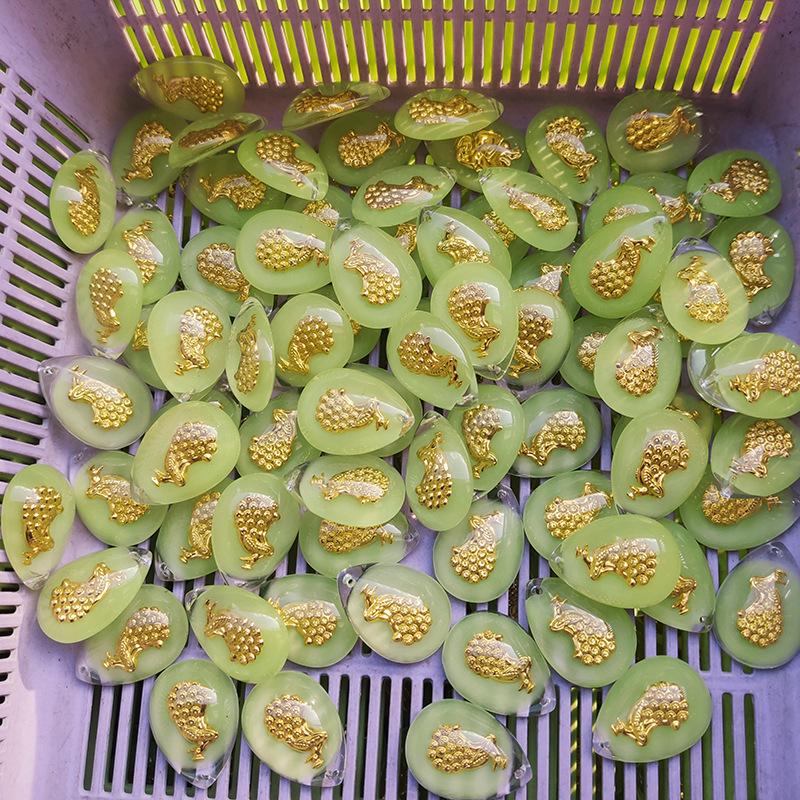 Светящаяся подвеска в виде капли воды с золотой статуей Будды Гуаньинь - невыцветающее ожерелье