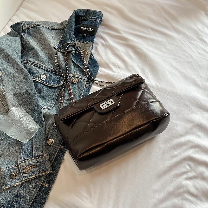 Популярная сумка-ромб на цепочке для通勤, женская, новая модная тенденция 2025 года, сумка на плечо, модная сумка-мессенджер для женщин