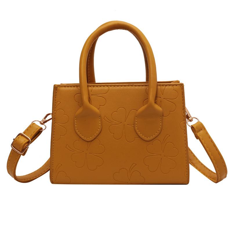 Модная сумка в иностранном стиле, нишевая сумка-мессенджер, повседневная маленькая квадратная сумка, женская сумка 2024 года, летняя новая трендовая сумка через плечо