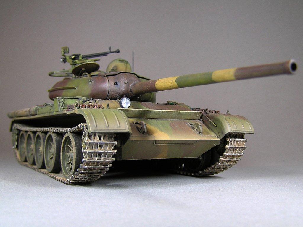 Miniart 1/35 Scale T-54-1 Soviet Medium Tank with Full Interior Plastic Model Kit MA37003