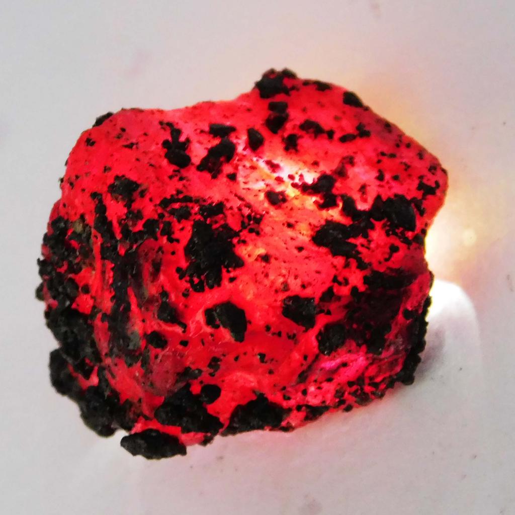 79 Ct Earth Mined Natural Red Ruby Huge Rough Loose Gemstone