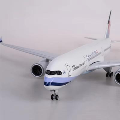 47СМ 1/142 Масштаб Самолет Airbus A350 Тайвань Китайская Авиакомпания Модель С Подсветкой Шасси Литой Пластик Смола Самолет Коллекция