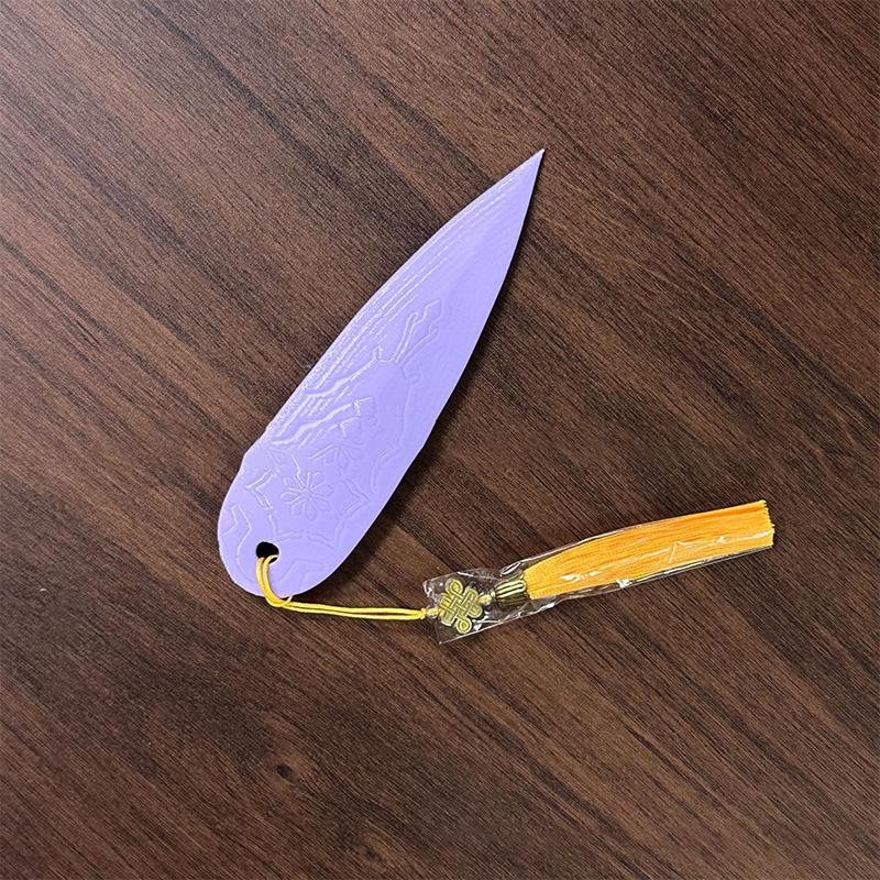 Мультяшный K-Pop Охотник на демонов Зои Реквизит для ролевых игр Пластиковые аксессуары Ручной работы Хэллоуин Украшение Подвеска Подарки для вечеринки