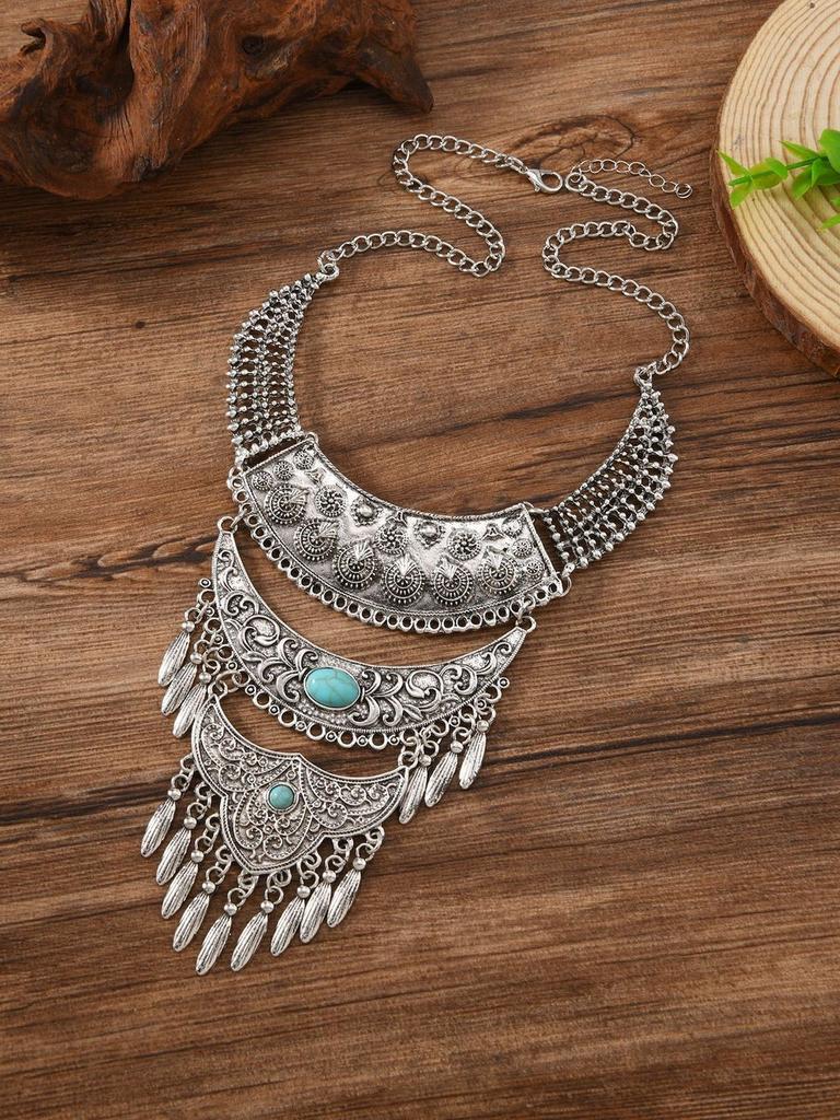 Bohemian Layered Zinc Alloy Leaf Pendant Necklace With Tassels For Vintage Style Jewelry