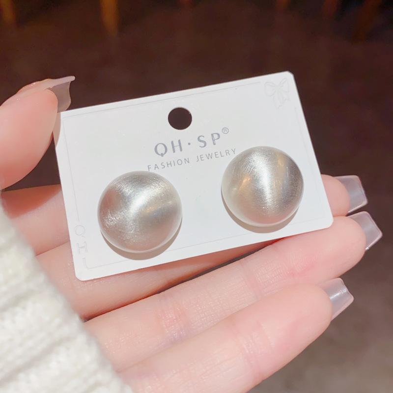 Women Fashion Simple Metal Brushed Round Stud Earrings