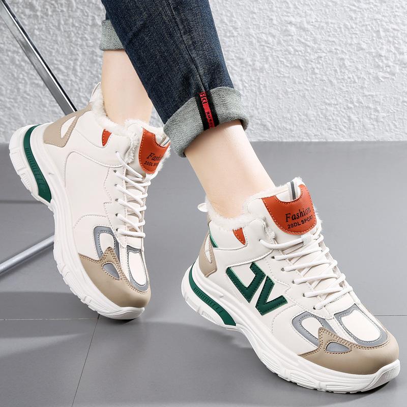 Women's Winter Faux Fur Lined Sneakers Outdoor Anti-Slip Warm Plush Lined Running Shoes Casual Lace-Up Faux Leather Sports Shoes For Female